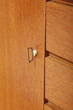 Dębowa szafka/komoda z czterema głębokimi szufladami po prawej stronie, TYP U 458, projekt Jiri Jiroutek dla Interier Praha, Czechosłowacja, lata 60. - obrazek 19