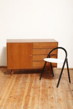 Dębowa szafka/komoda z czterema głębokimi szufladami po prawej stronie, TYP U 458, projekt Jiri Jiroutek dla Interier Praha, Czechosłowacja, lata 60. - obrazek 20