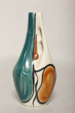 Fajansowy wazon ręcznie malowany podszkliwnie w pomarańczowe, zielone (morskie) i brązowe wzory, projekt Wit Płażewski, Włocławskie Zakłady Ceramiki Stołowej we Włocławku, wzór 443 z 1960 roku - obrazek 18