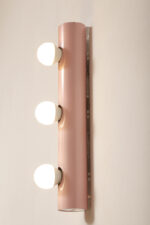 Smukła trzypunktowa aluminiowa cylindryczna różowa lampa ścienna/kinkiet o pionowej, lub poziomej orientacji, Targetti, Włochy, lata 80. - obrazek 2