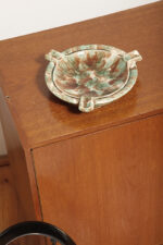 Duża zielono-brązowa fajansowa okrągła popielnica, Polskie Zjednoczone Fabryki Fajansu „Włocławek” we Włocławku, Polska, lata 1945-1955 - obrazek 21