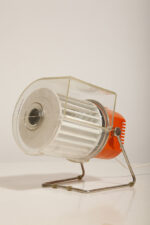 Biało pomarańczowy nieduży dwubiegowy wentylator biurkowy/biurowy z tworzywa sztucznego z ruchomą głowicą i przeźroczystym ruchomym kołnierzem, TYP QLII 7020.7, Niemiecka Republika Demokratyczna, lata 70. - obrazek 22