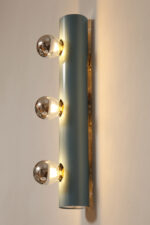 Smukła trzypunktowa aluminiowa cylindryczna niebieska lampa ścienna/kinkiet o pionowej, lub poziomej orientacji, Targetti, Włochy, lata 80. - obrazek 39