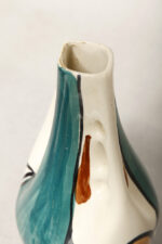 Fajansowy wazon ręcznie malowany podszkliwnie w pomarańczowe, zielone (morskie) i brązowe wzory, projekt Wit Płażewski, Włocławskie Zakłady Ceramiki Stołowej we Włocławku, wzór 443 z 1960 roku - obrazek 26