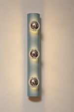 Smukła trzypunktowa aluminiowa cylindryczna niebieska lampa ścienna/kinkiet o pionowej, lub poziomej orientacji, Targetti, Włochy, lata 80. - obrazek 43