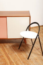 Dębowa szafka/komoda z parą przesuwanych drzwi ze sklejki lakierowanych na różowy i jasno kremowy kolor, TYP U 450, projekt Jiri Jiroutek dla Interier Praha, Czechosłowacja, wzór z 1958 roku - obrazek 27