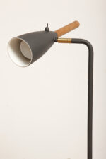 Grafitowa metalowa smukła i minimalistyczna jednopunktowa lampa podłogowa z ruchomym kloszem "Pure 10", projekt Bønnelycke MDD dla Nordlux, Dania, po 2010 roku - obrazek 28