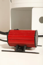 Jednopunktowa czerwono-czarna lampa biurkowa/nocna/lampa ścienna/kinkiet "Ciao 1170" z kloszem na ruchomym giętym ramieniu, projekt Ezio Didone dla firmy Arteluce, Włochy, lata 80. - obrazek 29