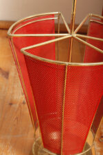 Mosiężny parasolnik/stojak na parasole w kolorze starego złota z bokami z blachy perforowanej lakierowanej na czerwono, Wagner Keller, Niemcy, lata 50/60. - obrazek 29