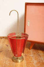 Mosiężny parasolnik/stojak na parasole w kolorze starego złota z bokami z blachy perforowanej lakierowanej na czerwono, Wagner Keller, Niemcy, lata 50/60. - obrazek 30