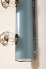 Smukła trzypunktowa aluminiowa cylindryczna niebieska lampa ścienna/kinkiet o pionowej, lub poziomej orientacji, Targetti, Włochy, lata 80. - obrazek 50