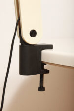 Duża jasnokremowo-czarna nablatowa jednopunktowa lampa biurkowa "Praxi" z tworzywa z ruchomym kloszem i czarnym metalowym ramieniem, projekt Bruno Gecchelin dla firmy iGuzzini, Włochy, wzór z 1982 roku - obrazek 33