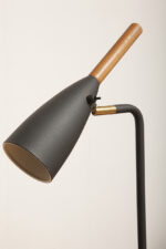 Grafitowa metalowa smukła i minimalistyczna jednopunktowa lampa podłogowa z ruchomym kloszem "Pure 10", projekt Bønnelycke MDD dla Nordlux, Dania, po 2010 roku - obrazek 34