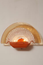 Duża dwupunktowa łososiowa lampa ścienna/kinkiet ze szklanym ręcznie formowanym fakturowym masywnym pomarańczowo-różowym kloszem, styl Art Deco, Włochy, lata 70. - obrazek 35