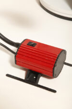 Jednopunktowa czerwono-czarna lampa biurkowa/nocna/lampa ścienna/kinkiet "Ciao 1170" z kloszem na ruchomym giętym ramieniu, projekt Ezio Didone dla firmy Arteluce, Włochy, lata 80. - obrazek 35