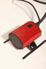 Jednopunktowa czerwono-czarna lampa biurkowa/nocna/lampa ścienna/kinkiet "Ciao 1170" z kloszem na ruchomym giętym ramieniu, projekt Ezio Didone dla firmy Arteluce, Włochy, lata 80. - obrazek 37