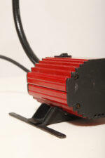 Jednopunktowa czerwono-czarna lampa biurkowa/nocna/lampa ścienna/kinkiet "Ciao 1170" z kloszem na ruchomym giętym ramieniu, projekt Ezio Didone dla firmy Arteluce, Włochy, lata 80. - obrazek 39