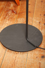 Grafitowa metalowa smukła i minimalistyczna jednopunktowa lampa podłogowa z ruchomym kloszem "Pure 10", projekt Bønnelycke MDD dla Nordlux, Dania, po 2010 roku - obrazek 44