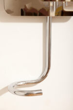 Duży metalowy wieszak/garderoba ścienna na chromowanej rurowej masywnej konstrukcji z trzema hakami zakończonymi bukowymi ręcznie toczonymi kulami, dymionym pionowym lustrem i uchwytem na parasole, Bauhaus, Niemcy, lata 30. XX wieku - obrazek 44