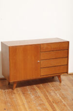 Dębowa szafka/komoda z czterema głębokimi szufladami po prawej stronie, TYP U 458, projekt Jiri Jiroutek dla Interier Praha, Czechosłowacja, lata 60. - obrazek 48