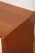 Dębowa szafka/komoda z parą przesuwanych drzwi ze sklejki lakierowanych na różowy i jasno kremowy kolor, TYP U 450, projekt Jiri Jiroutek dla Interier Praha, Czechosłowacja, wzór z 1958 roku - obrazek 55