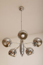 Rozłożysta cała metalowa długa pięciopunktowa chromowana lampa sufitowa z regulowaną długością zwisu, Space Age, Włochy, lata 60/70. - obrazek 6