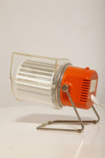 Biało pomarańczowy nieduży dwubiegowy wentylator biurkowy/biurowy z tworzywa sztucznego z ruchomą głowicą i przeźroczystym ruchomym kołnierzem, TYP QLII 7020.7, Niemiecka Republika Demokratyczna, lata 70. - obrazek 7