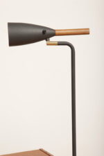 Grafitowa metalowa smukła i minimalistyczna jednopunktowa lampa podłogowa z ruchomym kloszem "Pure 10", projekt Bønnelycke MDD dla Nordlux, Dania, po 2010 roku - obrazek 8