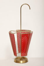 Mosiężny parasolnik/stojak na parasole w kolorze starego złota z bokami z blachy perforowanej lakierowanej na czerwono, Wagner Keller, Niemcy, lata 50/60. - obrazek 7