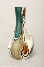 Fajansowy wazon ręcznie malowany podszkliwnie w pomarańczowe, zielone (morskie) i brązowe wzory, projekt Jan Sowiński, Włocławskie Zakłady Ceramiki Stołowej we Włocławku, wzór 284 z 1958 roku - obrazek 8