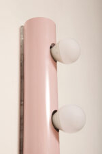Smukła trzypunktowa aluminiowa cylindryczna różowa lampa ścienna/kinkiet o pionowej, lub poziomej orientacji, Targetti, Włochy, lata 80. - obrazek 16