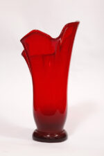 Szklany czerwony wazon "Chusta", projekt Zbigniew Horbowy, Huta Szkła Gospodarczego "Sudety" w Szczytnej Śląskiej, Polska, lata 70. - obrazek 6
