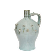 Ceramiczny pękaty dzbanek/amfora/bukłak (21,5 cm) w morskim/jasnoniebieskim kolorze z uchem i wypustkami, Niemcy, lata 60.