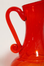 Duży szklany czerwony dzbanek "Verona", projekt Ludwik Fiedorowicz, Huta Szkła Gospodarczego "Ząbkowice" w Dąbrowie Górniczej, Polska, wzór z 1982 roku - obrazek 13