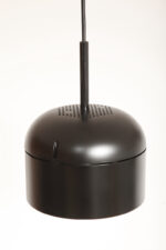 Nieduża jednopunktowa lampa wisząca/sufitowa z czarnym satynowym kloszem z tworzywa i metalowym srebrnym odbłyśnikiem, projekt Arnold Berges dla Staff Leuchten, Model 5518/19/38, Niemcy, lata 70. - obrazek 13