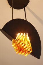 Czarna matowa stalowa jednopunktowa lampa sufitowa z siedmioma półprzeźroczystym ręcznie formowanymi miodowymi plastrami ze szkła Murano, AV Mazzega, Włochy, lata 80. - obrazek 27