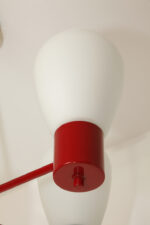 Pięciopunktowa czerwona metalowa lampa sufitowa/żyrandol ze szklanymi mlecznobiałymi kloszami, Niemcy, lata 60/70. - obrazek 16