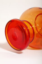 Duży szklany pomarańczowo-czerwony dzbanek "Verona" z przezroczystym uchem, projekt Ludwik Fiedorowicz, Huta Szkła Gospodarczego "Ząbkowice" w Dąbrowie Górniczej, Polska, wzór z 1982 roku - obrazek 16