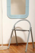 Prostokątne lustro ścienne osadzone w modułowej niebieskiej lekkiej ramie z tworzywa z zaokrąglonymi rogami, Anna Castelli Ferrieri, firma Kartell, Włochy, lata 60. - obrazek 27