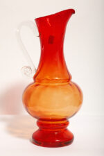 Duży szklany pomarańczowo-czerwony dzbanek "Verona" z przezroczystym uchem, projekt Ludwik Fiedorowicz, Huta Szkła Gospodarczego "Ząbkowice" w Dąbrowie Górniczej, Polska, wzór z 1982 roku - obrazek 17