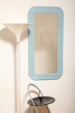 Prostokątne lustro ścienne osadzone w modułowej niebieskiej lekkiej ramie z tworzywa z zaokrąglonymi rogami, Anna Castelli Ferrieri, firma Kartell, Włochy, lata 60. - obrazek 28