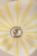 Szklana dwupunktowa trójkątna mlecznobiała z żółtym geometrycznym wzorem lampa sufitowa „Parasolka” na metalowej sztycy, Napako, Czechosłowacja, lata 50/60. - obrazek 17