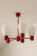 Pięciopunktowa czerwona metalowa lampa sufitowa/żyrandol ze szklanymi mlecznobiałymi kloszami, Niemcy, lata 60/70. - obrazek 19