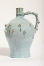 Ceramiczny pękaty dzbanek/amfora/bukłak (21,5 cm) w morskim/jasnoniebieskim kolorze z uchem i wypustkami, Niemcy, lata 60. - obrazek 21
