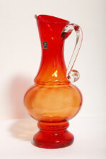 Duży szklany pomarańczowo-czerwony dzbanek "Verona" z przezroczystym uchem, projekt Ludwik Fiedorowicz, Huta Szkła Gospodarczego "Ząbkowice" w Dąbrowie Górniczej, Polska, wzór z 1982 roku - obrazek 23