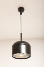 Nieduża jednopunktowa lampa wisząca/sufitowa z czarnym satynowym kloszem z tworzywa i metalowym srebrnym odbłyśnikiem, projekt Arnold Berges dla Staff Leuchten, Model 5518/19/38, Niemcy, lata 70. - obrazek 26