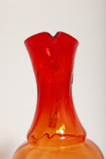 Duży szklany pomarańczowo-czerwony dzbanek "Verona" z przezroczystym uchem, projekt Ludwik Fiedorowicz, Huta Szkła Gospodarczego "Ząbkowice" w Dąbrowie Górniczej, Polska, wzór z 1982 roku - obrazek 27