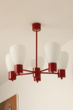Pięciopunktowa czerwona metalowa lampa sufitowa/żyrandol ze szklanymi mlecznobiałymi kloszami, Niemcy, lata 60/70. - obrazek 29