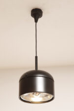 Nieduża jednopunktowa lampa wisząca/sufitowa z czarnym satynowym kloszem z tworzywa i metalowym srebrnym odbłyśnikiem, projekt Arnold Berges dla Staff Leuchten, Model 5518/19/38, Niemcy, lata 70. - obrazek 29