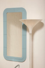 Prostokątne lustro ścienne osadzone w modułowej niebieskiej lekkiej ramie z tworzywa z zaokrąglonymi rogami, Anna Castelli Ferrieri, firma Kartell, Włochy, lata 60. - obrazek 45